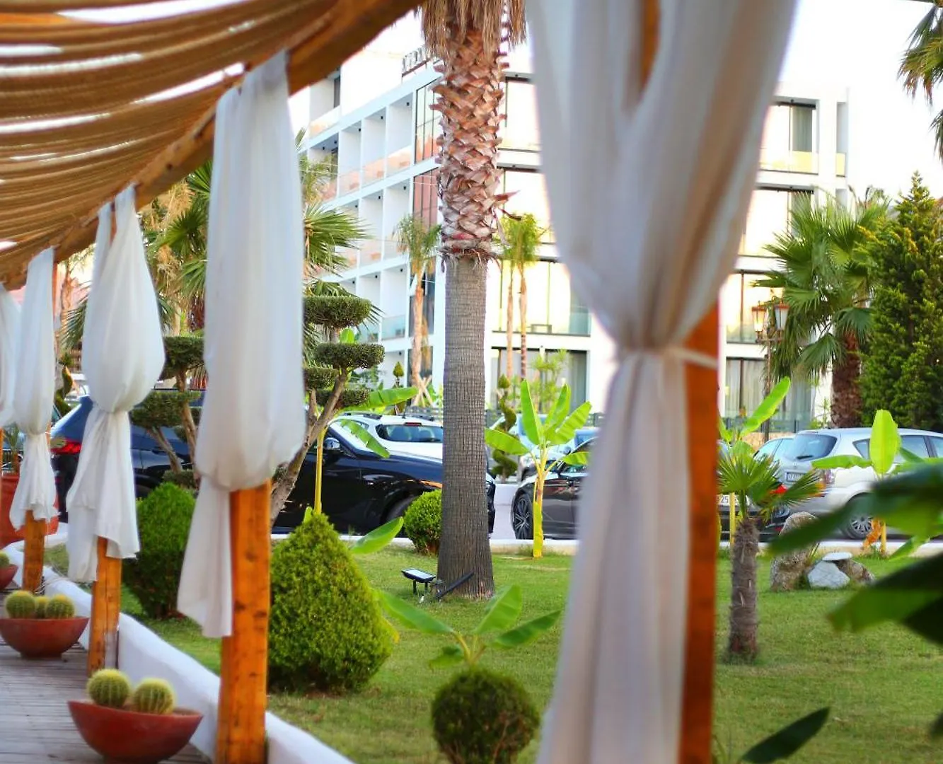 Oricon Coast Luxury Resort Orikum Hotel